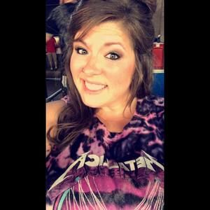 Meet your Posher, Leigh